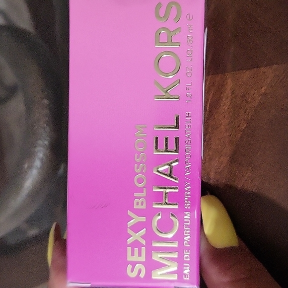 🆕️ Sexy Blossom Michael Kors - Picture 2 of 2